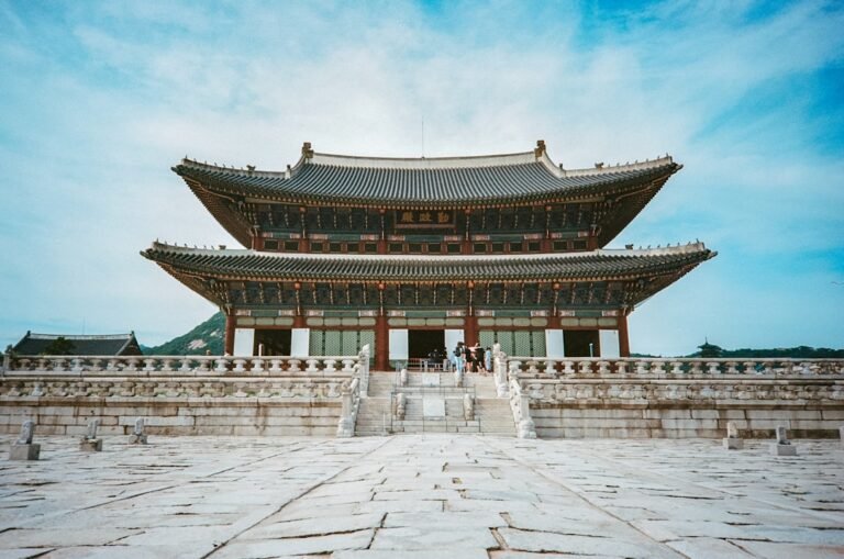 Geunjeongjeon, el salon del trono principal de Gyeongbokgung en Seul